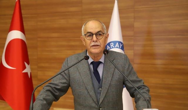 Erzincanlı Profesör'den Aksaray'da Türklük Dersi...