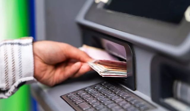 ATM'den para çekmede 1 Ocakta yeni sistem başlıyor