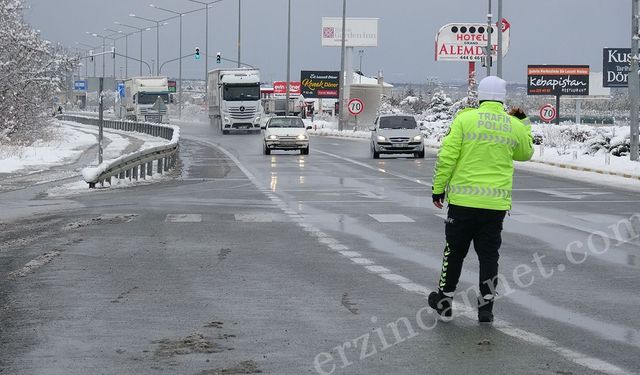 Erzincan–Sivas yolu kapalı mı? Karayolları son durumu açıkladı