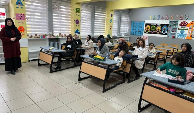 Erzincan'da değerli ailelere değer katan o ortaokul