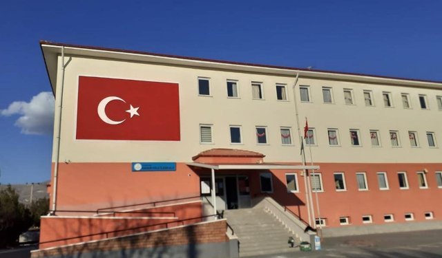 Erzincan'daki ilkokul ödül almayı başardı