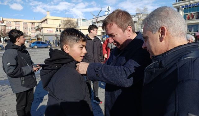 Ordu Caddesi’nde gönül buluşması: Hamza Aydoğdu sahaya indi