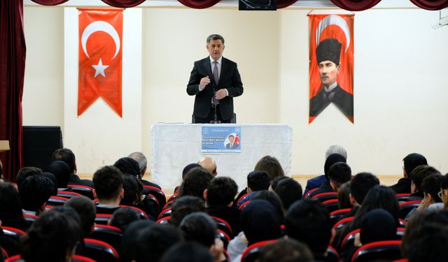 Gençler Sordu, Başkan Aksun Yanıtladı