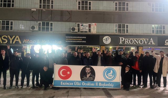 Erzincan’da duygu dolu gece: Ülkücü Şehit Fırat Yılmaz Çakıroğlu dualarla anıldı