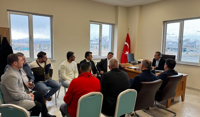 Spor Bilimleri Fakültesi ve 24 Erzincanspor El Sıkıştı