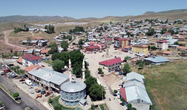 Türkiye'nin En Küçük 5 İlçesinden Biri Erzincan'da....