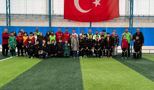 Erzincan'da "Baba-Oğul" Omuz Omuza...