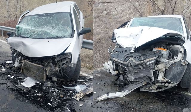 Erzincan'da Kaza: İki Otomobil Kafa Kafaya Çarpıştı