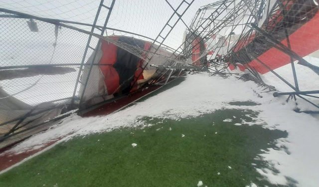 Kemah’a yeni kapalı halı saha geliyor