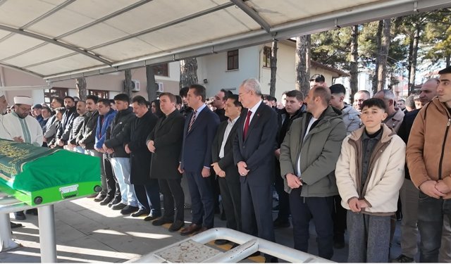 Eğinlioğlu ailesinin acı günü: Ahmet Eğinlioğlu son yolculuğuna uğurlandı