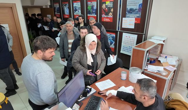 Erzincan’da APP Plaka Kuyruğu: Kare Kod Zorunlu Mu?