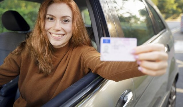 Ehliyet Yenileme Süreci: 2026 Ücretleri ve Gerekli Belgeler