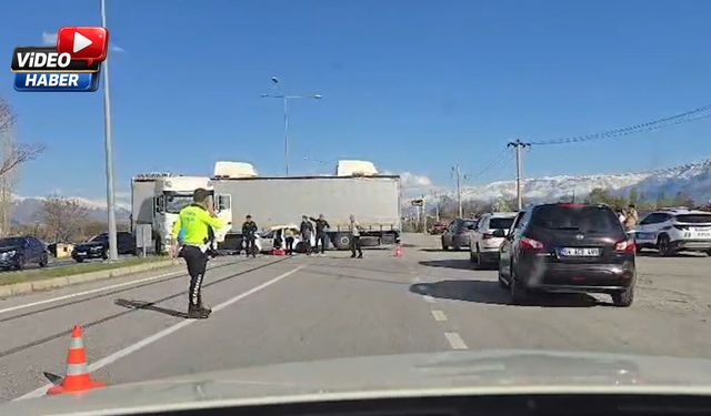 Erzincan’da Trafik Kazası: 2 Kişi Ağır Yaralı