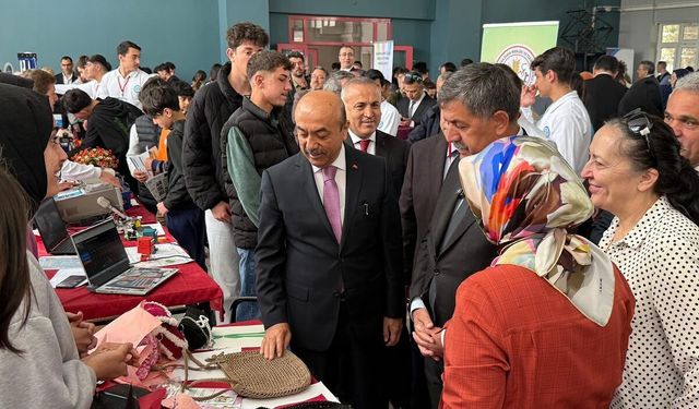 Erzincan'ın Marifetli Gençleri Kariyer Günleri’nde