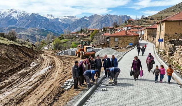 Kaymakamlıktan Hizmet Atağı; Refahiye’de 5 Köy Yolu Baştan Aşağı Yenileniyor!