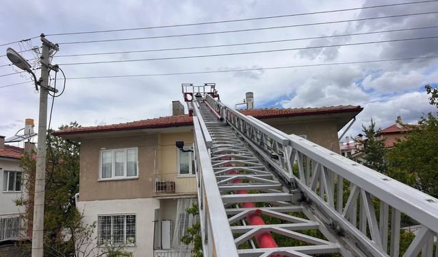 Erzincan’da Çatıdan Gelen Ses Mahalleliyi Ayağa Kaldırdı