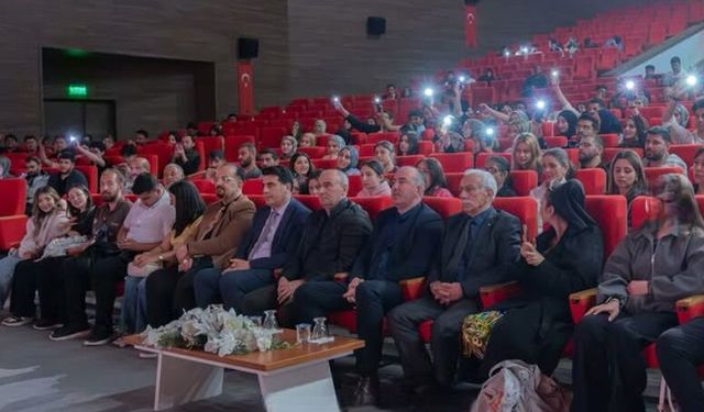 Erzincan’da Türk Halk Müziği Finali Büyük İlgi Gördü