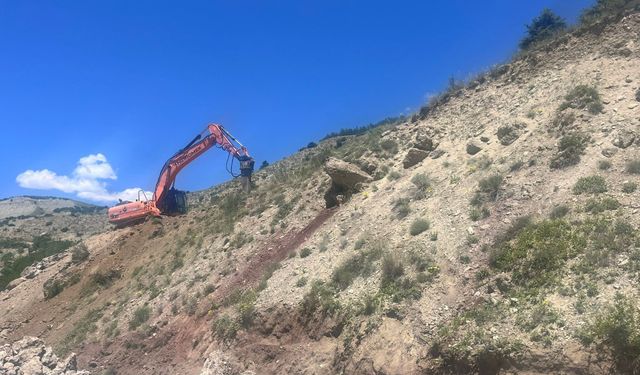 Erzincan'da Beklenen Çalışma Başladı! Sorunlu Virajlar Düzenleniyor