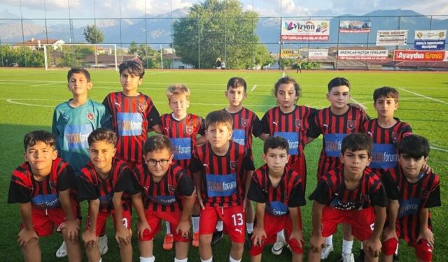 15 Temmuz Turnuvasında İlk Düdük Çaldı: Erzincan'da U11 Heyecanı Başladı