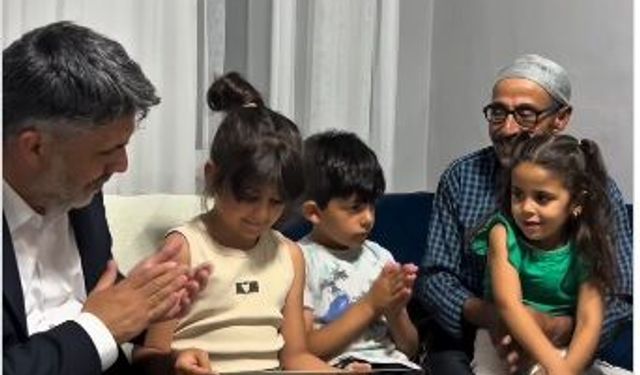 Erzincan'da Gönüllere Dokunan Kare: Erdoğan'ın Teşekkür Mektubunu Torunu Dedesine Okudu