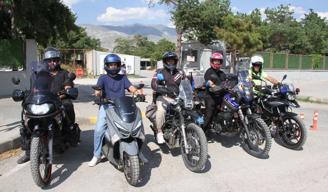 Erzincan'da Motosiklet Sürücülerine Kritik Uyarı: Kurallara Uymayanları Ağır Para Cezaları Bekliyor