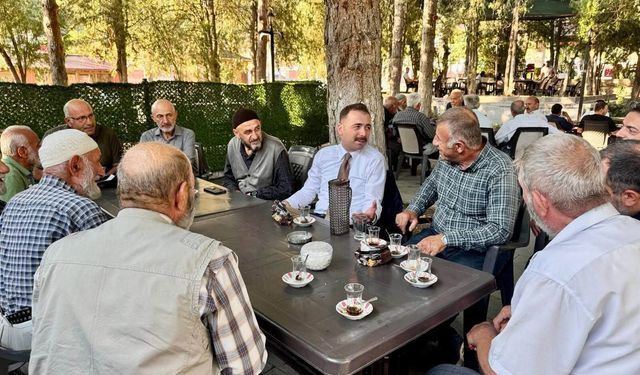 İlçenin Yeni Kaymakamı Göreve Hızlı Başladı! Çarşı Esnafıyla Buluştu