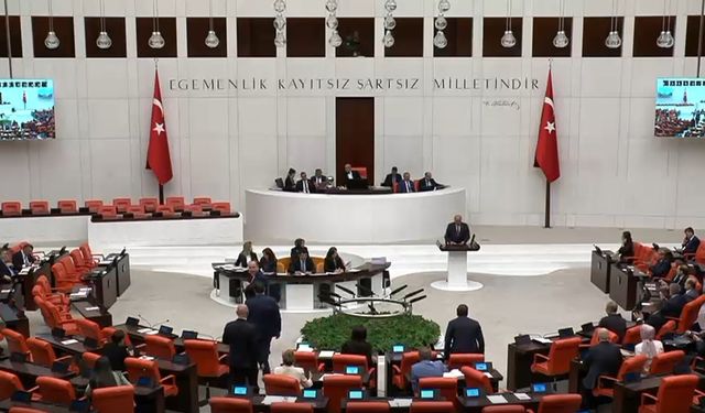 Karaman Meclis Kürsüsünden Seslendi: "Geçmişten Ders Alıp Birliğimizi Güçlendirmeliyiz"