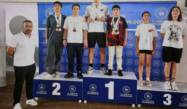 Erzincan’ın Altın Kulaçları Türkiye Finallerinde