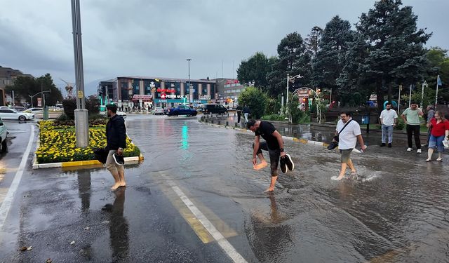 Erzincan’da Vatandaşların Çaresiz Anları!