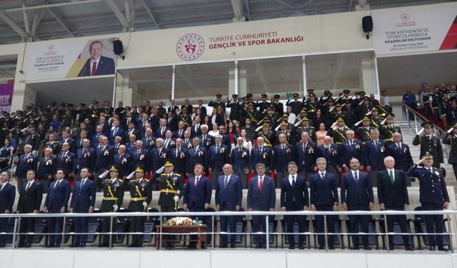 Erzincan’da zafer ruhu yeniden yaşandı!