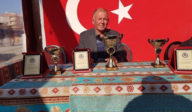 Erzincan Güvercin Severler camiasının acı günü: Tuncer Ayberk hayatını kaybetti