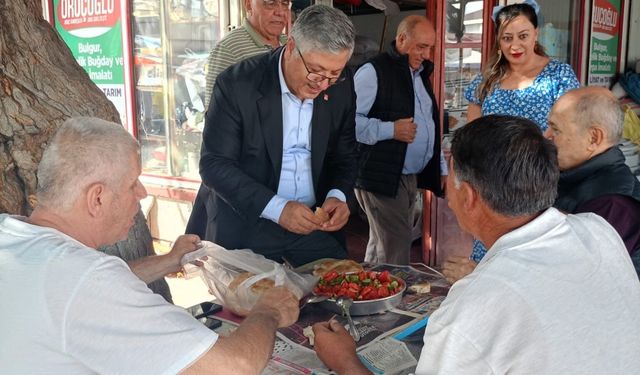 Şevki Akdağ, Buğday Meydanında Esnafın Nabzını Tuttu...