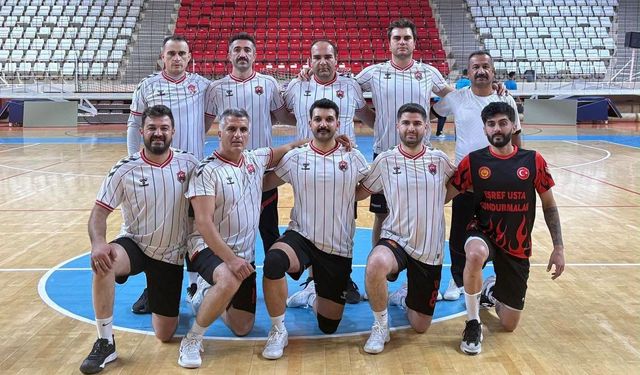 Erzincan İtfaiyesi Voleybol Takımı Şampiyonluk İçin Finale Yükseldi