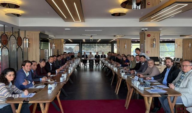 Eczacılığın Geleceği Erzincan’da Masaya Yatırıldı: Karadeniz Eczacı Odaları Bir Araya Geldi!