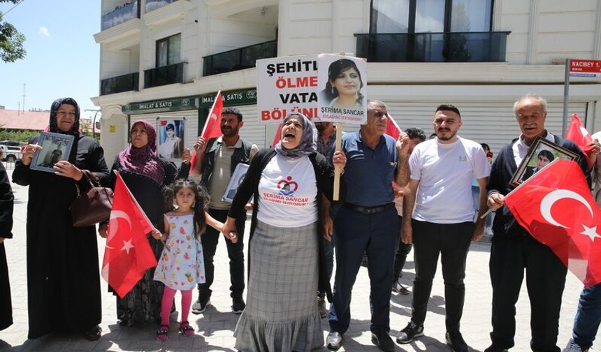 Annelerin Evlat Nöbeti 60'ncı Haftasına Girdi