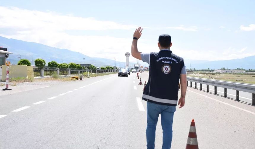 Erzincan’a kaçak yollarla giren 13 göçmen yakalandı