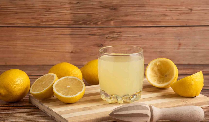 Yazın vazgeçilmezi: Ev yapımı limonata tarifiyle serinlik kazanın!