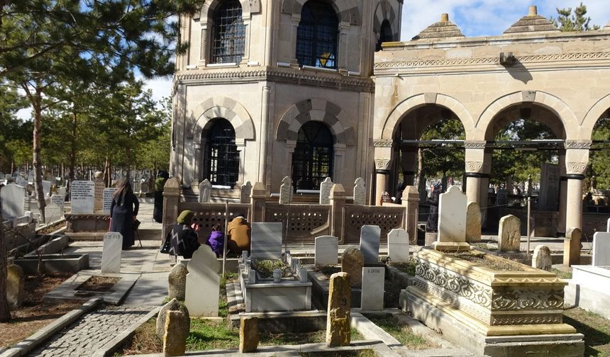 Erzincan’da Bugün: Aramızdan Bir Çınar Daha Ayrıldı (01 Mart 2026)