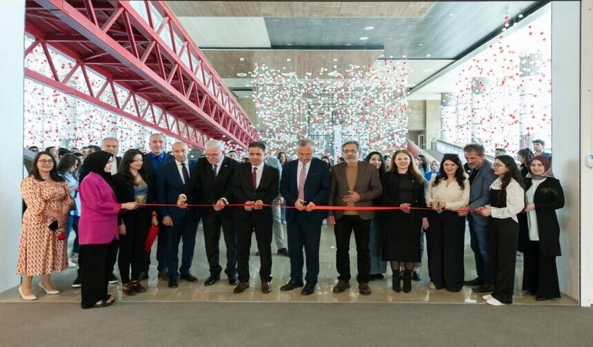 Erzincan’da Dünya Sanat Günü Karma Resim Sergisi’nin açılışı yapıldı