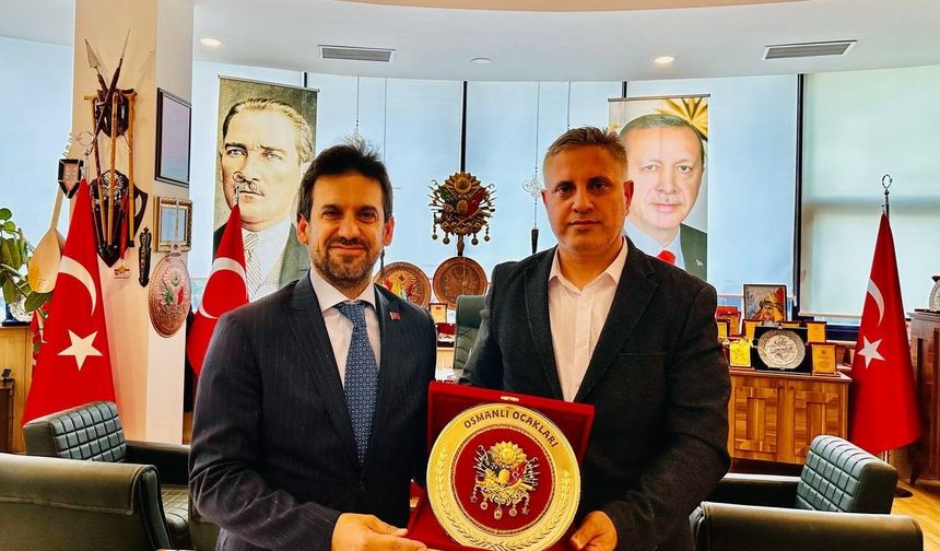 Batuhan Mumcu'dan Osmanlı Ocakları ve Ocak Partisi'ne ziyaret