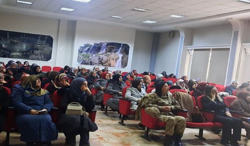 Erzincan’da Çocuk Koruma Farkındalık Eğitimi