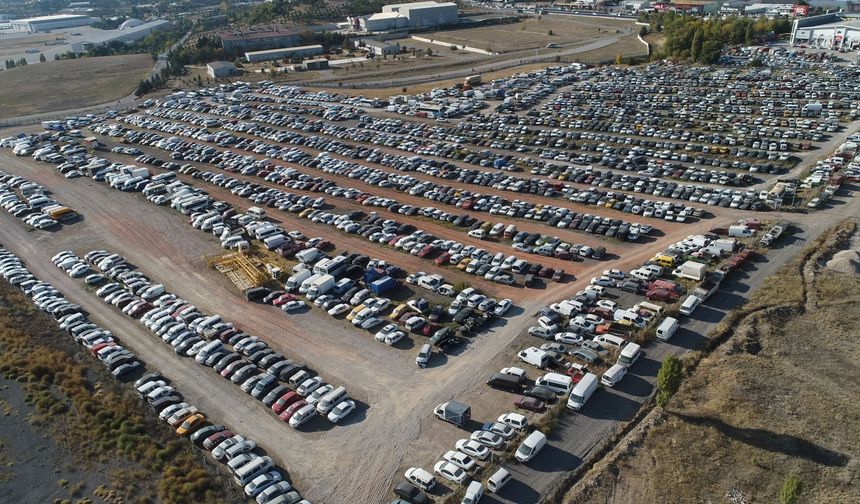 Yediemin otoparkında bulunan araçlarda 6 ay detayı