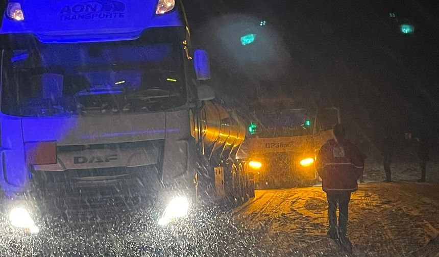 Karayolları uyardı: Erzincan’ın çevresinde kar nedeniyle kapalı yollar