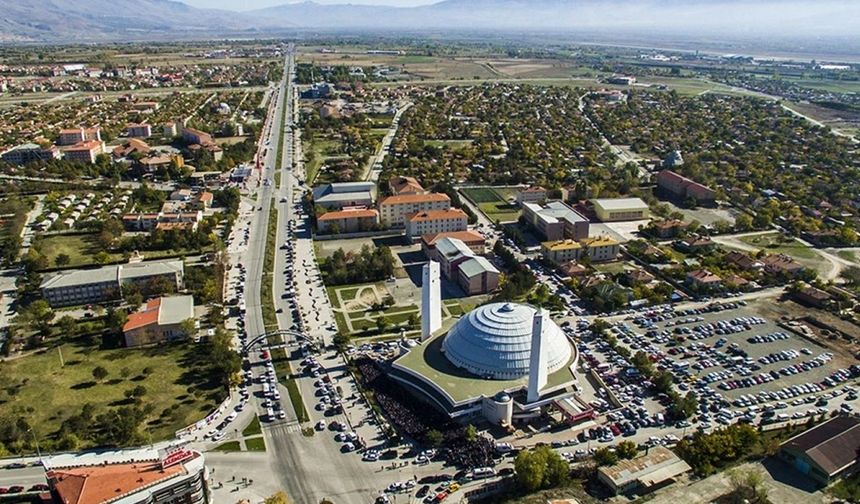 Bakan 81 ile müjde verdi: Evi olmayan gençler, emekliler ev sahibi olabilecek