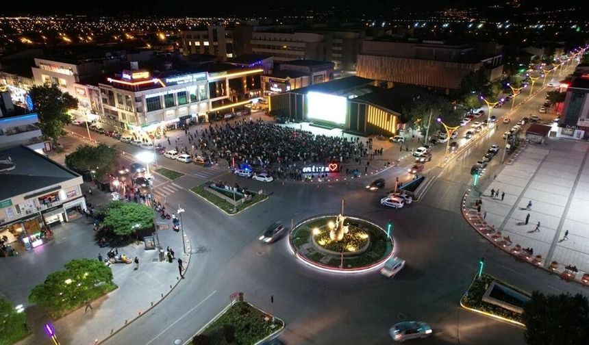 Erzincan’da Vatandaş Yetkililere Seslendi: Neden Yapılmıyor?