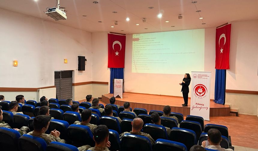 Erzincan 3. Ordu Personeline afet ve acil durum eğitimi...