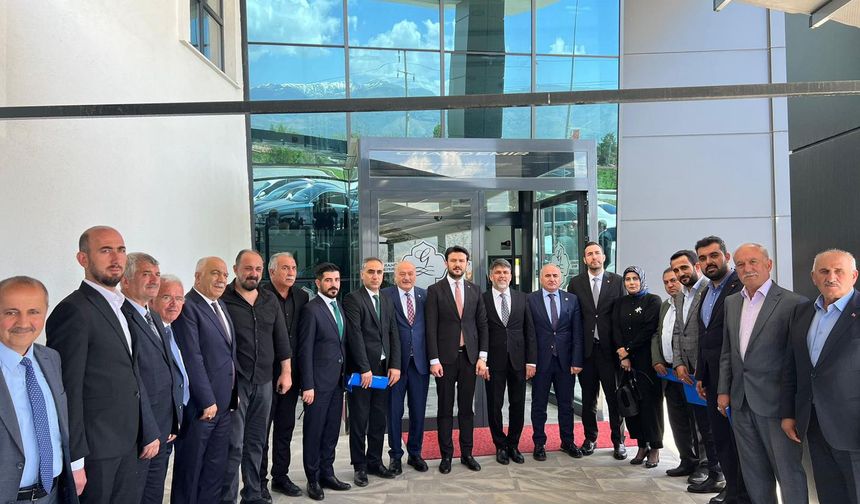 AK Parti Erzincan önemli konuklar ağırladı...