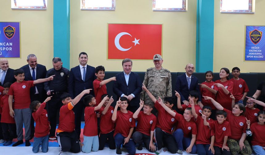 Erzincan'da Jandarma ve Polis sahaya indi...