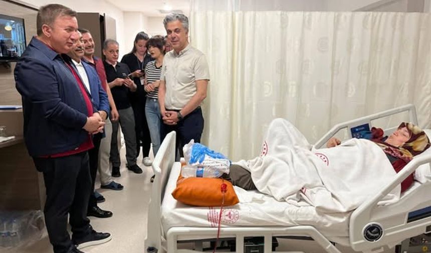 Vali Aydoğdu’dan  hastalara şifa, sağlıkçılara moral ziyareti