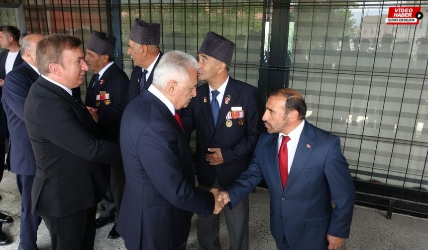 Erzincan’da ay ,yıldızın gölgesinde vefa buluşması